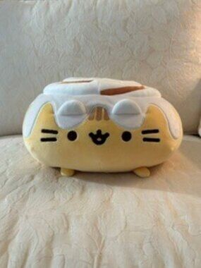 Pusheen (Gund) Cinnamon Roll Plush